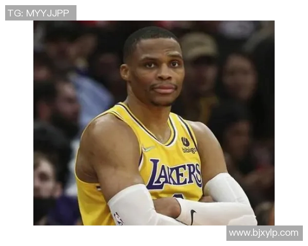 布鲁克洛佩斯：从NBA巨星到篮球战术的变革者之路