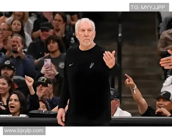 菲尔杰克逊的传奇教练生涯与篮球哲学探讨
