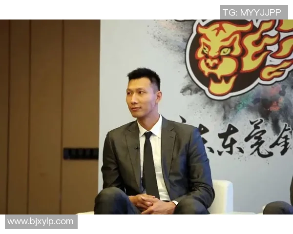 易建联再度为国出战:球迷热情高涨,期待新辉煌 易建联再度为国出战:球迷热情高涨,期待新辉煌