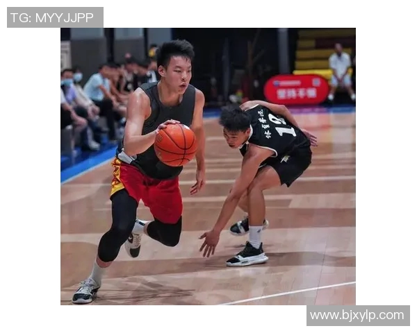 新赛季CBA联赛涌现新星球员，年轻队伍崭露头角