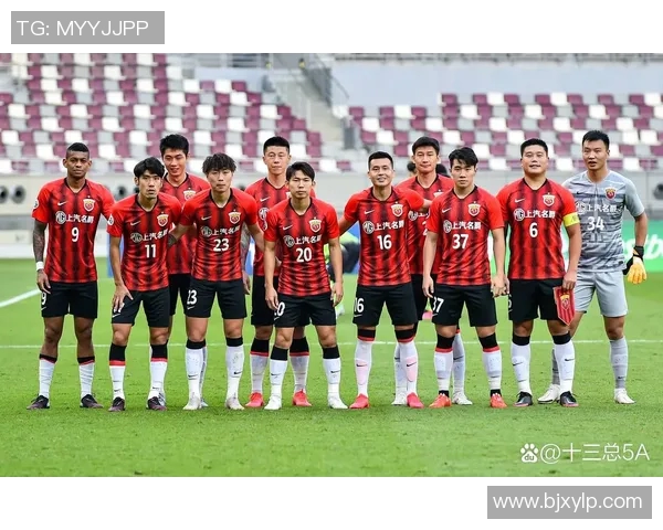 恒大与香港足球精彩对决视频回顾赛场瞬间尽在眼前